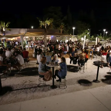 New David, Wi-fi, Iptv, 5 Bedrooms, 4 Bathrooms *