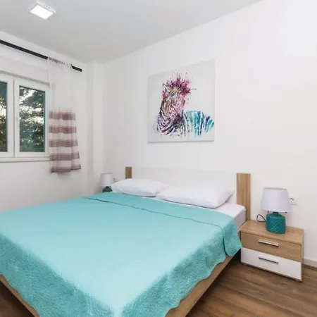 New David, Wi-fi, Iptv, 5 Bedrooms, 4 Bathrooms