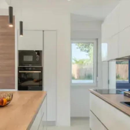 Villa New David, Wi-fi, Iptv, 5 Bedrooms, 4 Bathrooms